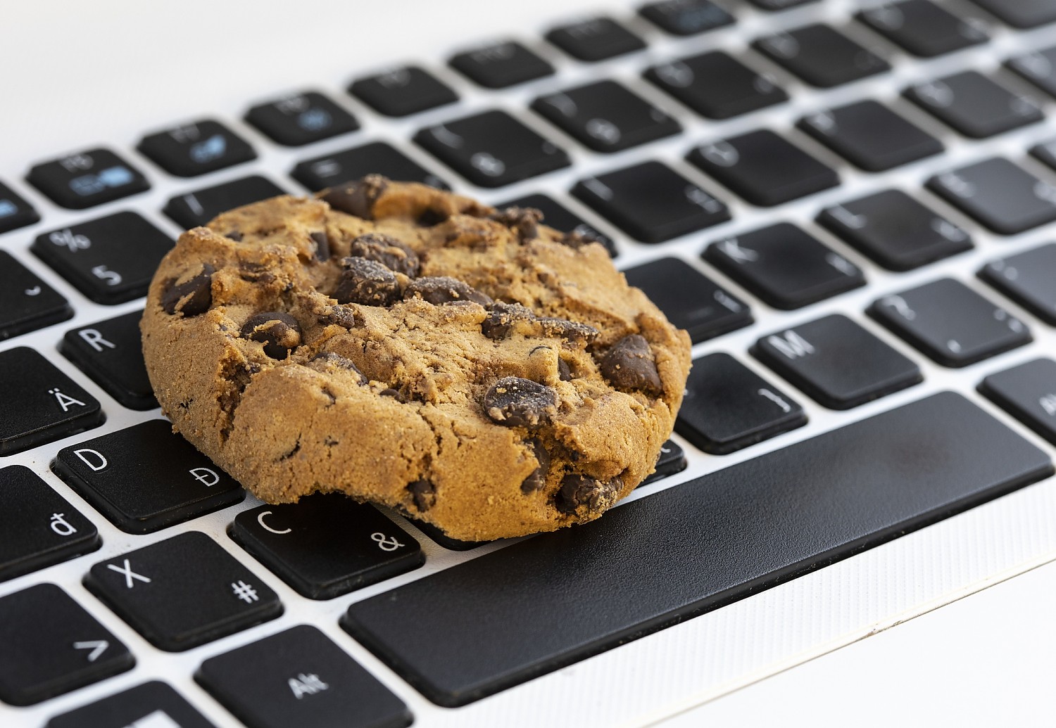 Com a loucura da Black Friday, acentua-se a loucura na aceitação das Política de Cookies nos sites