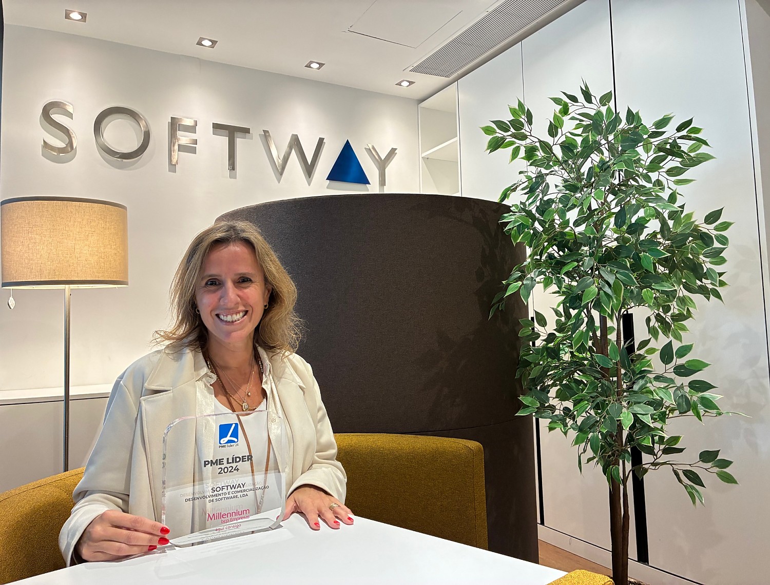 O sucesso é coletivo: Softway reconhecida como PME Líder 2024